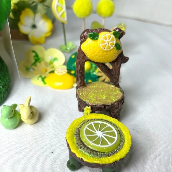 LEMON DROP LANE MINI FAIRY GARDEN SET - Picture 14 of 16
